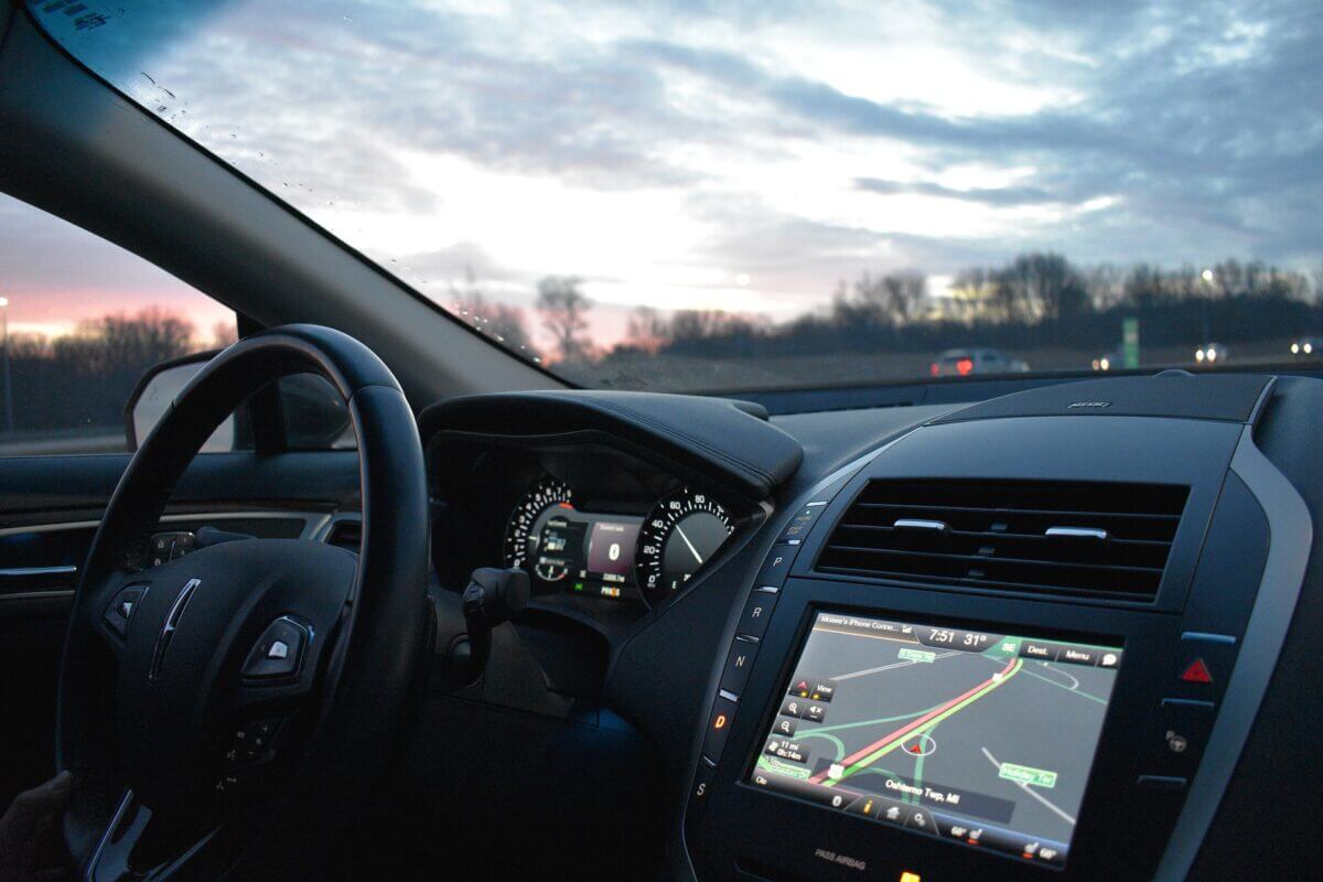 Auton ajaminen ilman navigaattoria