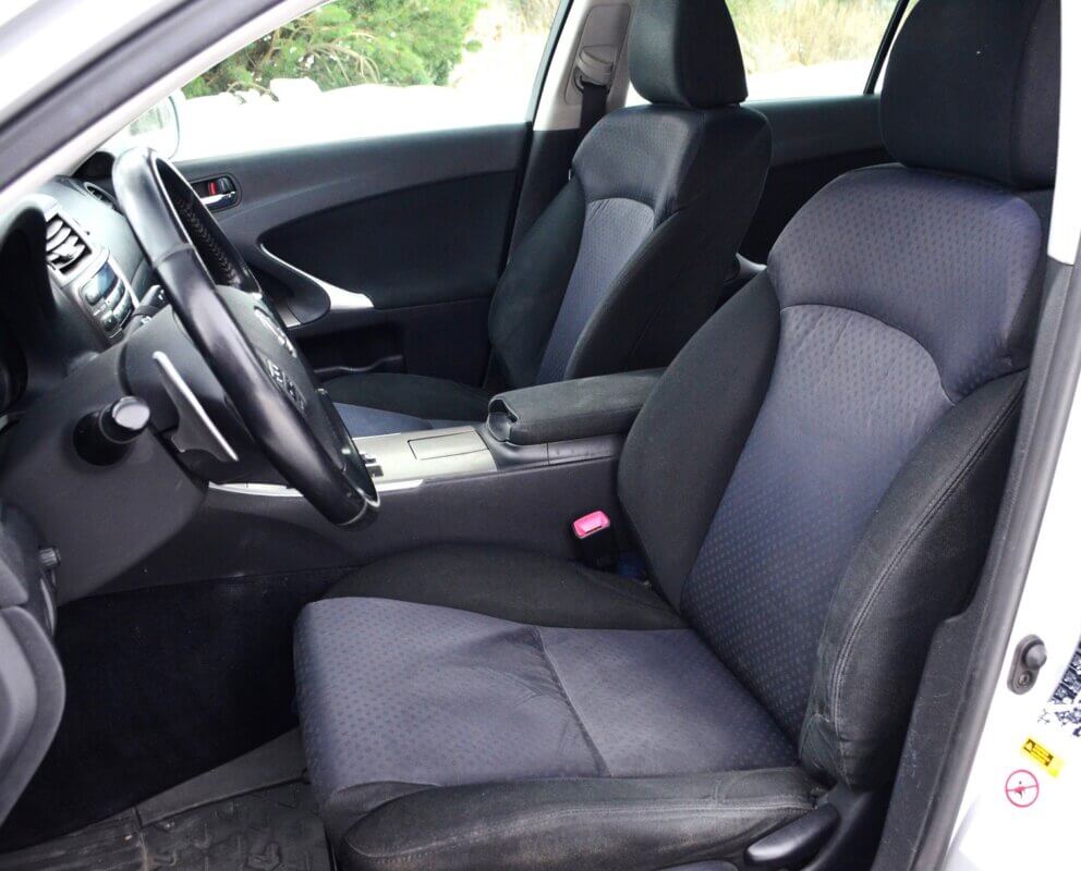 Koeajo Lexus IS 250 kokemuksia