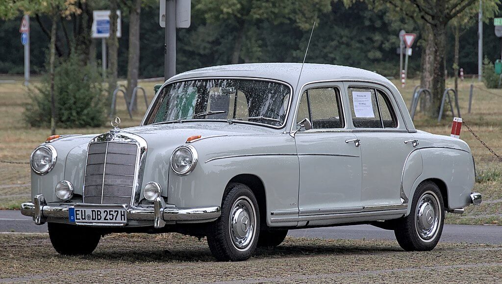 Mercedes-Benz W180 220S