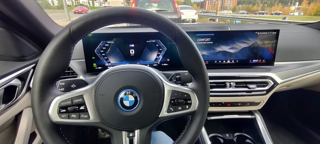Koeajo BMW i4 M50 kokemuksia