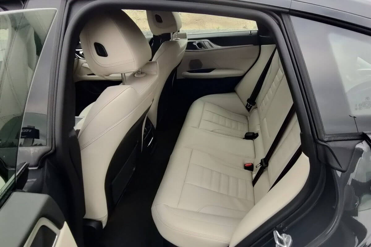 Koeajo BMW i4 M50 kokemuksia