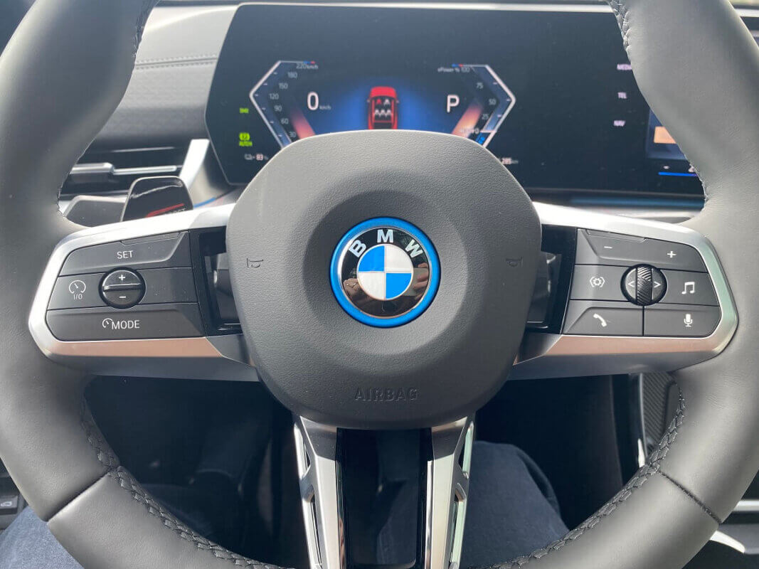 Koeajo BMW iX2 xDrive30 kokemuksia