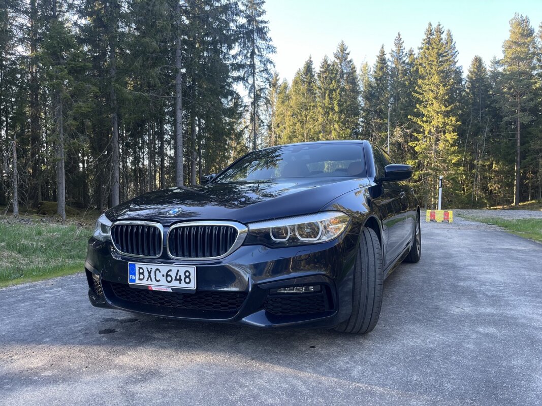 Koeajo BMW 530e G30 kokemuksia