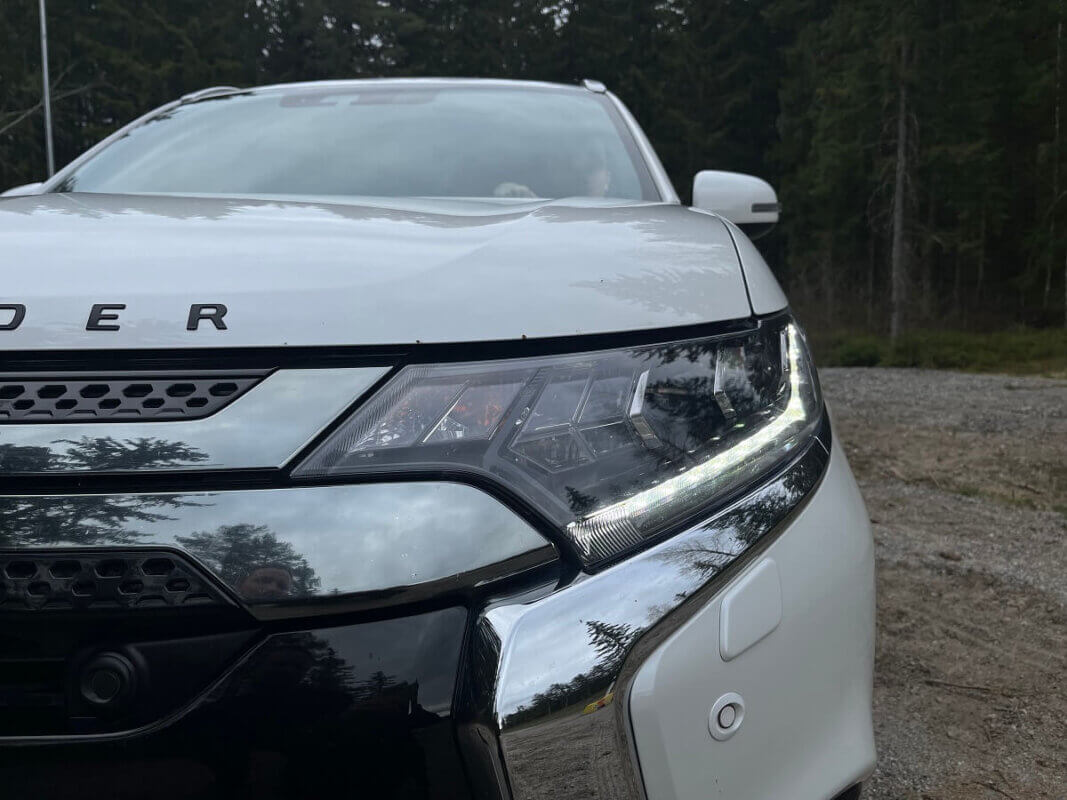 Koeajo Mitsubishi Outlander PHEV 2019 kokemuksia