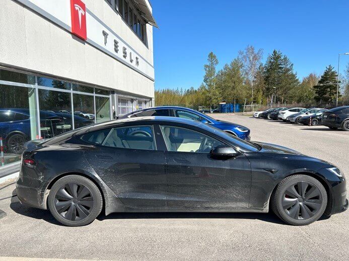 Koeajo Tesla Model S Plaid kokemuksia