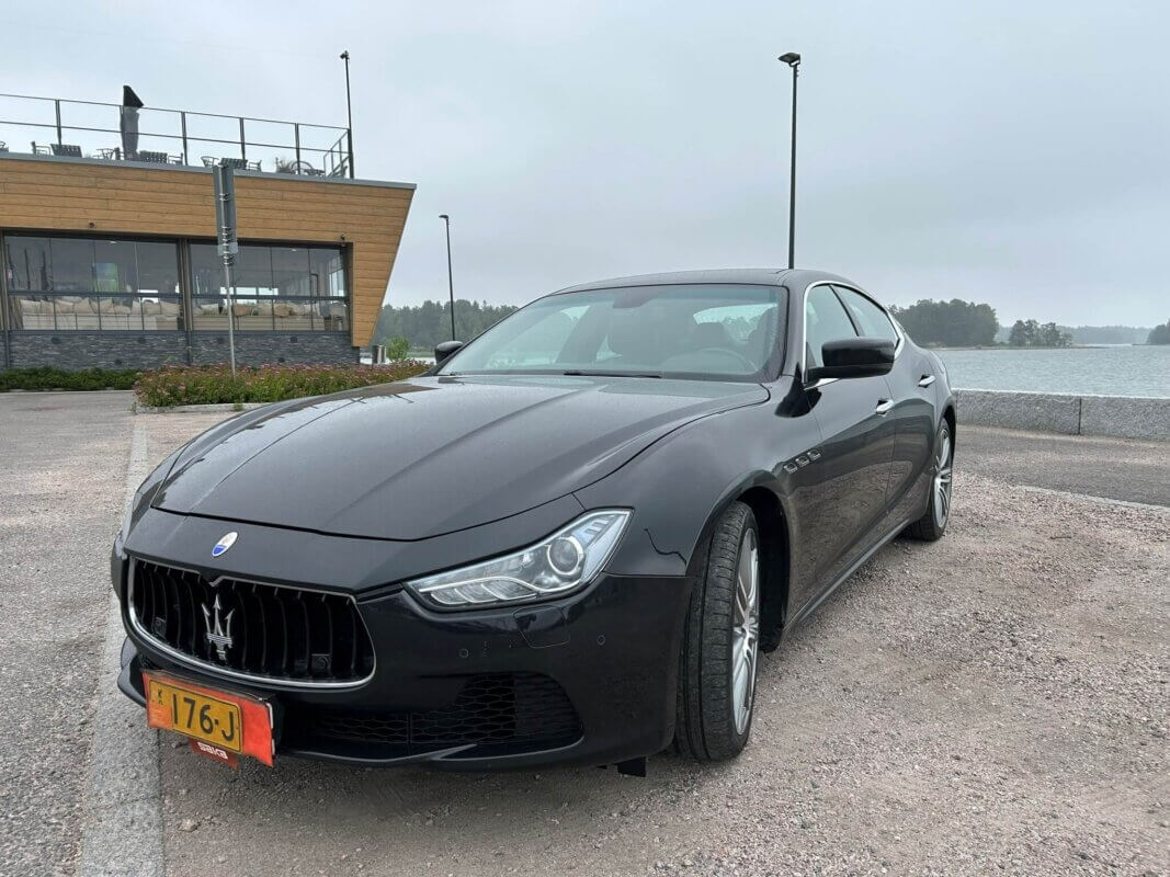 Koeajo Maserati Ghibli kokemuksia