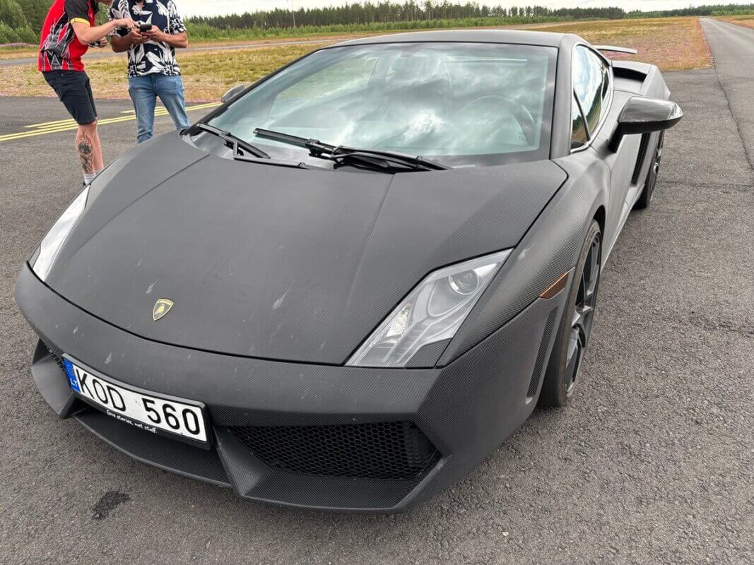 Koeajo Lamborghini Gallardo kokemuksia
