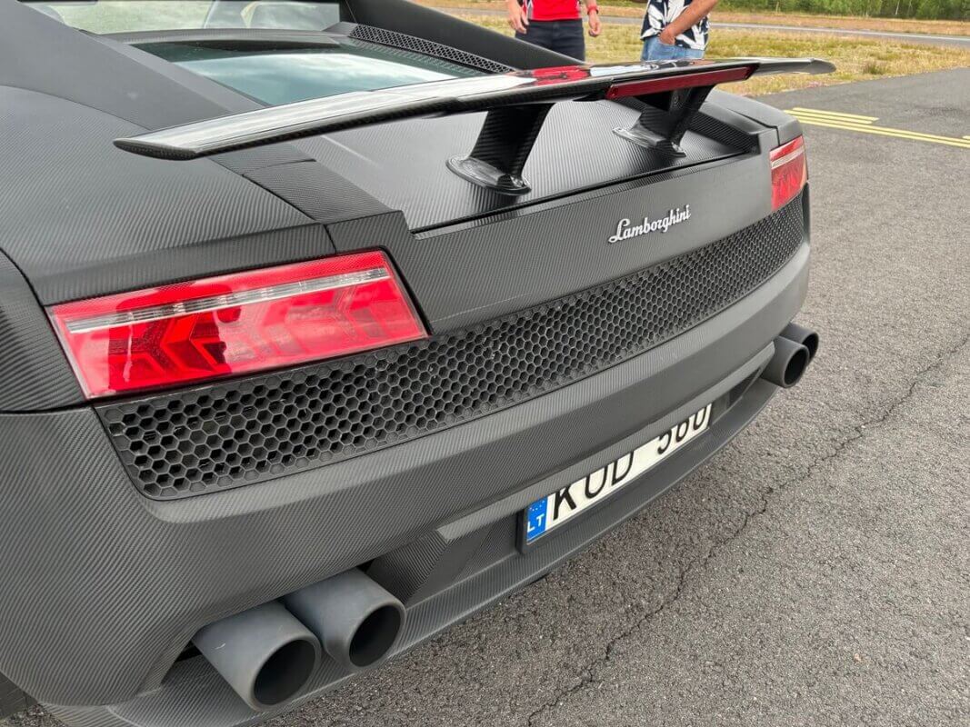 Koeajo Lamborghini Gallardo kokemuksia
