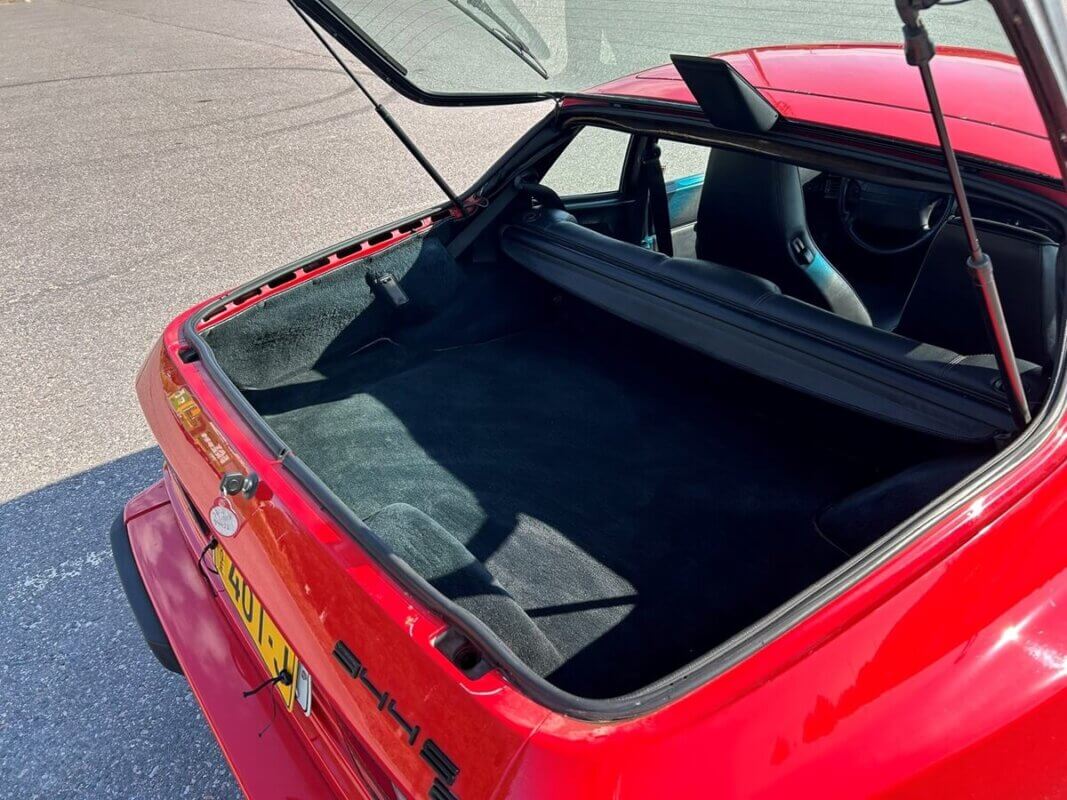 Koeajo Porsche 944 kokemuksia