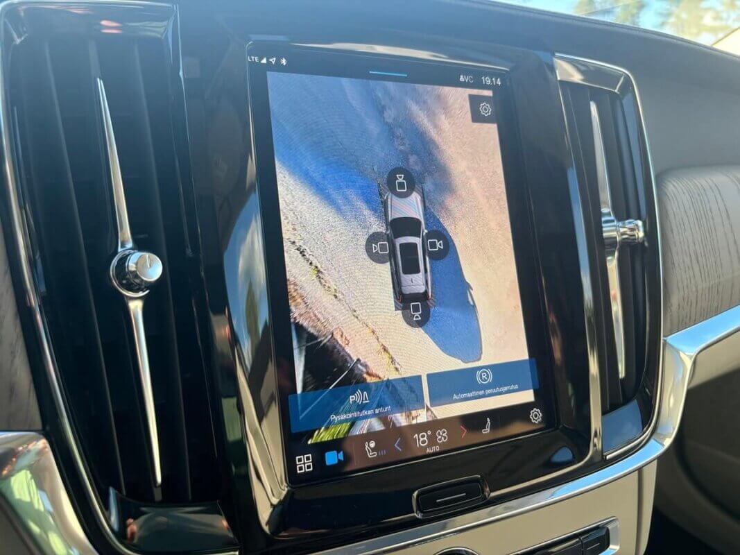 Koeajo Volvo V90 T8 kokemuksia