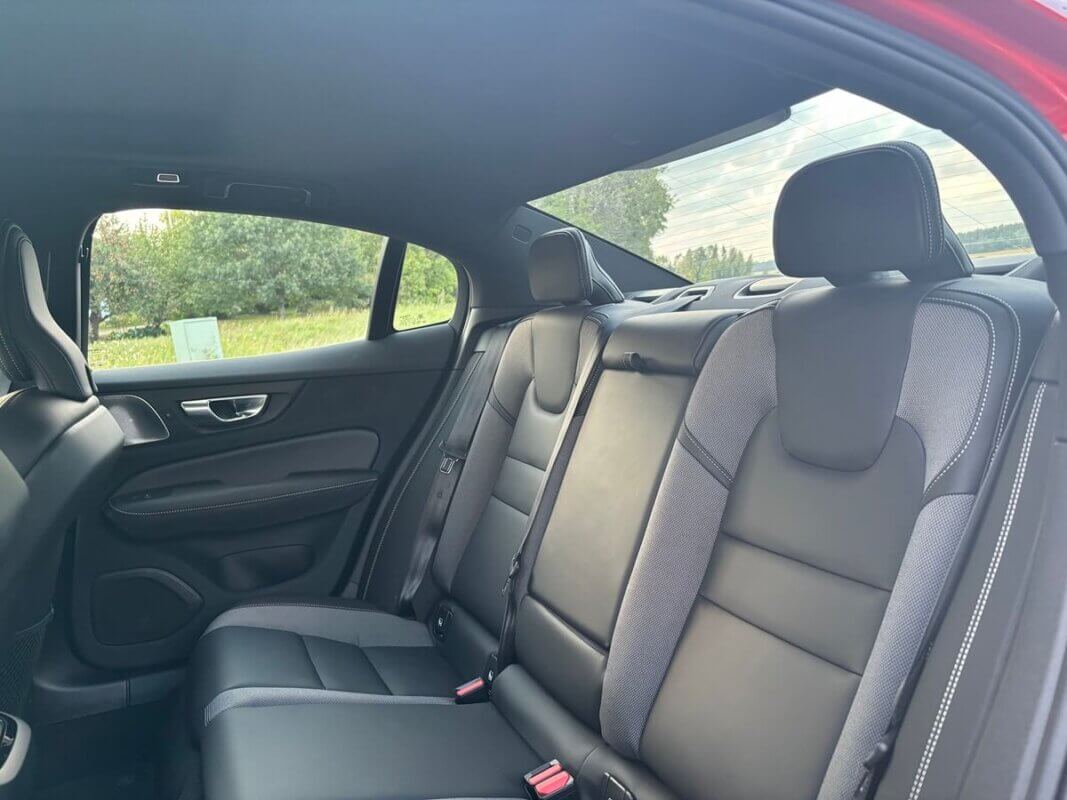 Koeajo Volvo S60 T8 AWD kokemuksia